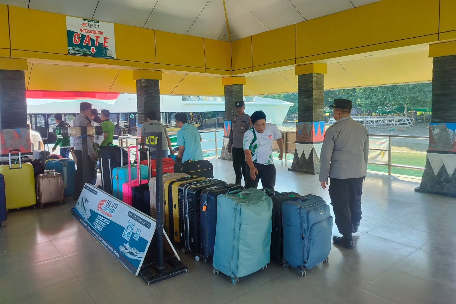 Polsek Batulayar Intensifkan Patroli Amankan Kawasan Wisata Senggigi