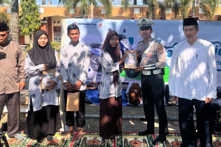 Satlantas Lombok Barat Edukasi Safety Riding Pelajar MAN 2 untuk Tekan Kecelakaan