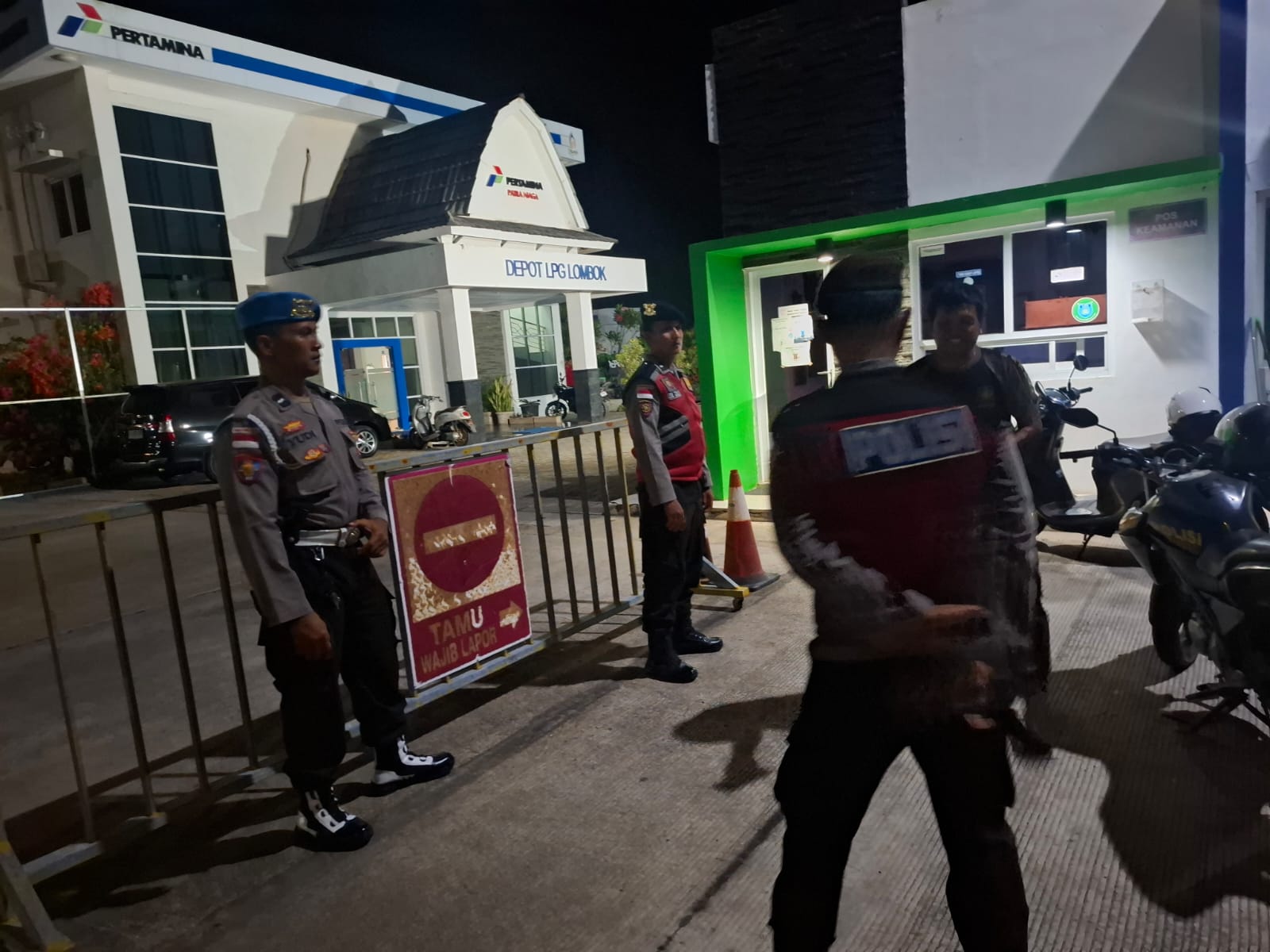 Polsek Sekotong Tingkatkan Patroli Malam, Jaga Objek Vital di Desa Sekotong Barat