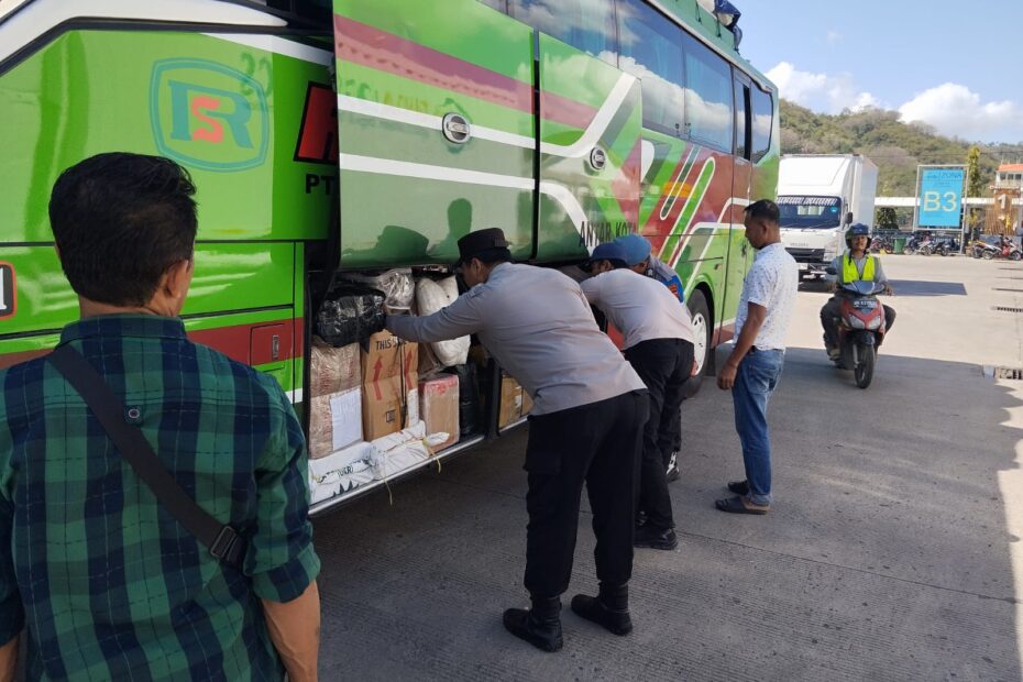 Pengamanan Ketat di Pelabuhan Lembar, Polisi Cegah Barang Ilegal Masuk Lombok