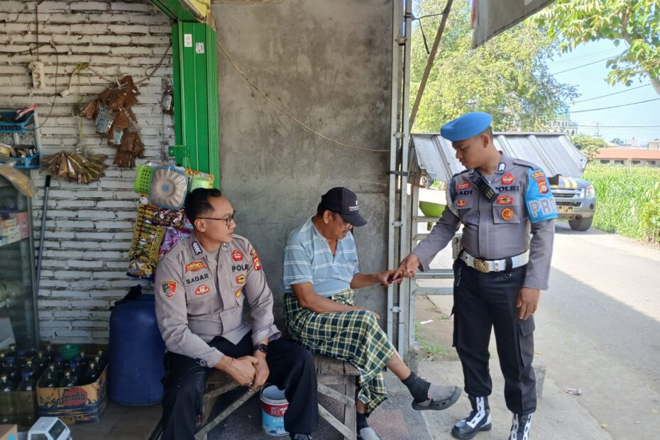 Kepolisian Lembar Perkuat Keamanan dengan Patroli KRYD, Jalin Kedekatan dengan Masyarakat