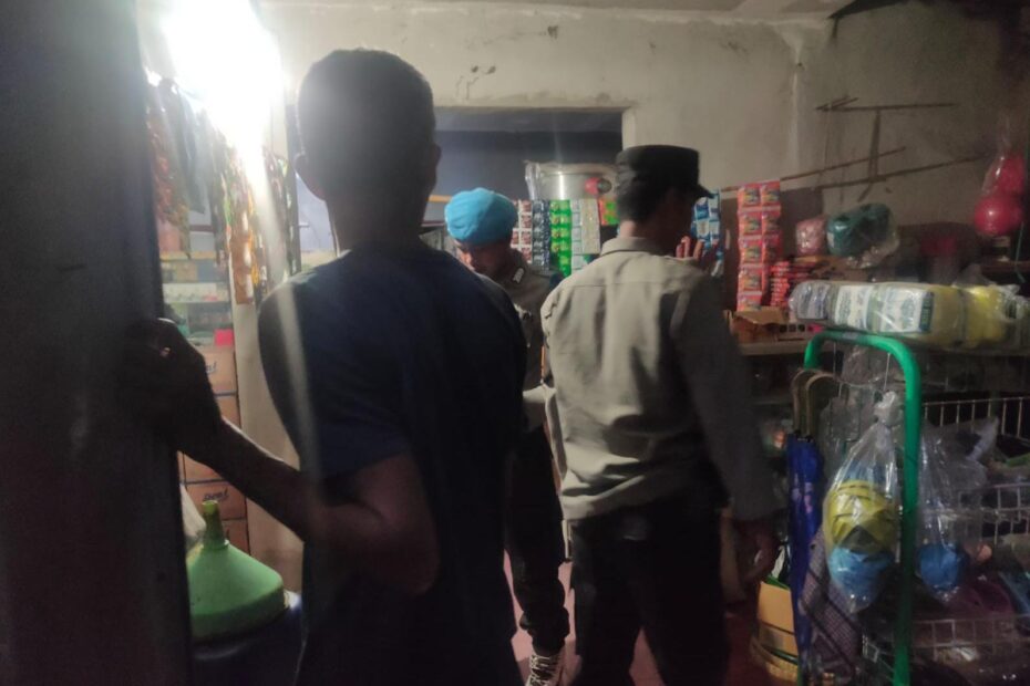 Patroli Rutin Polsek Kuripan, Warga Desa Kuripan dan Jagaraga Rasakan Aman