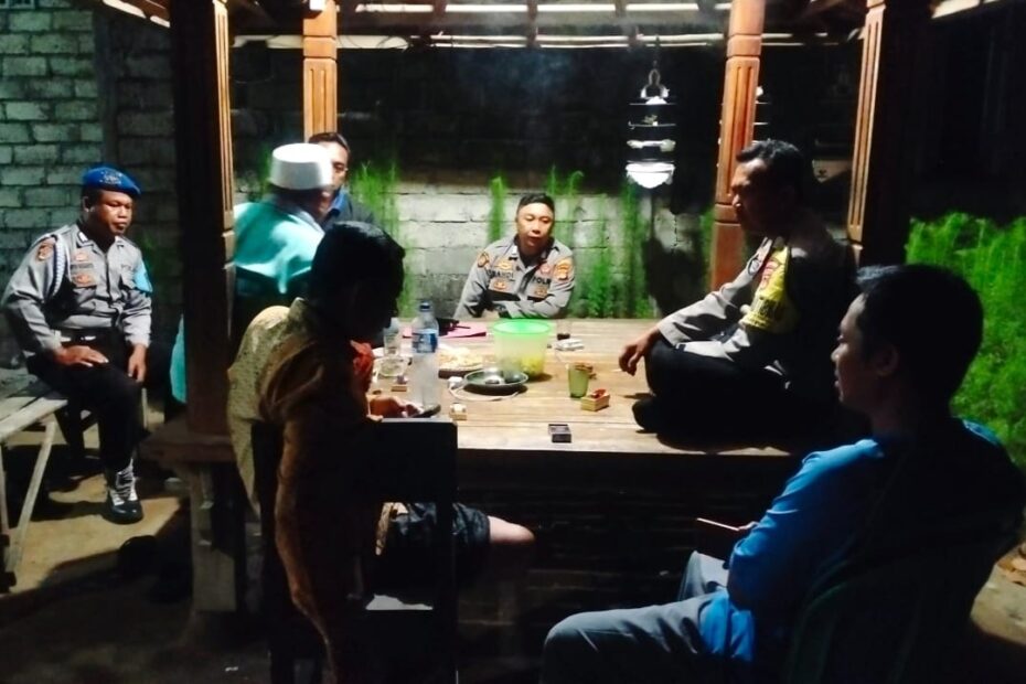 Polsek Lembar Intensifkan Patroli Malam di Desa Jentung untuk Cegah 3C
