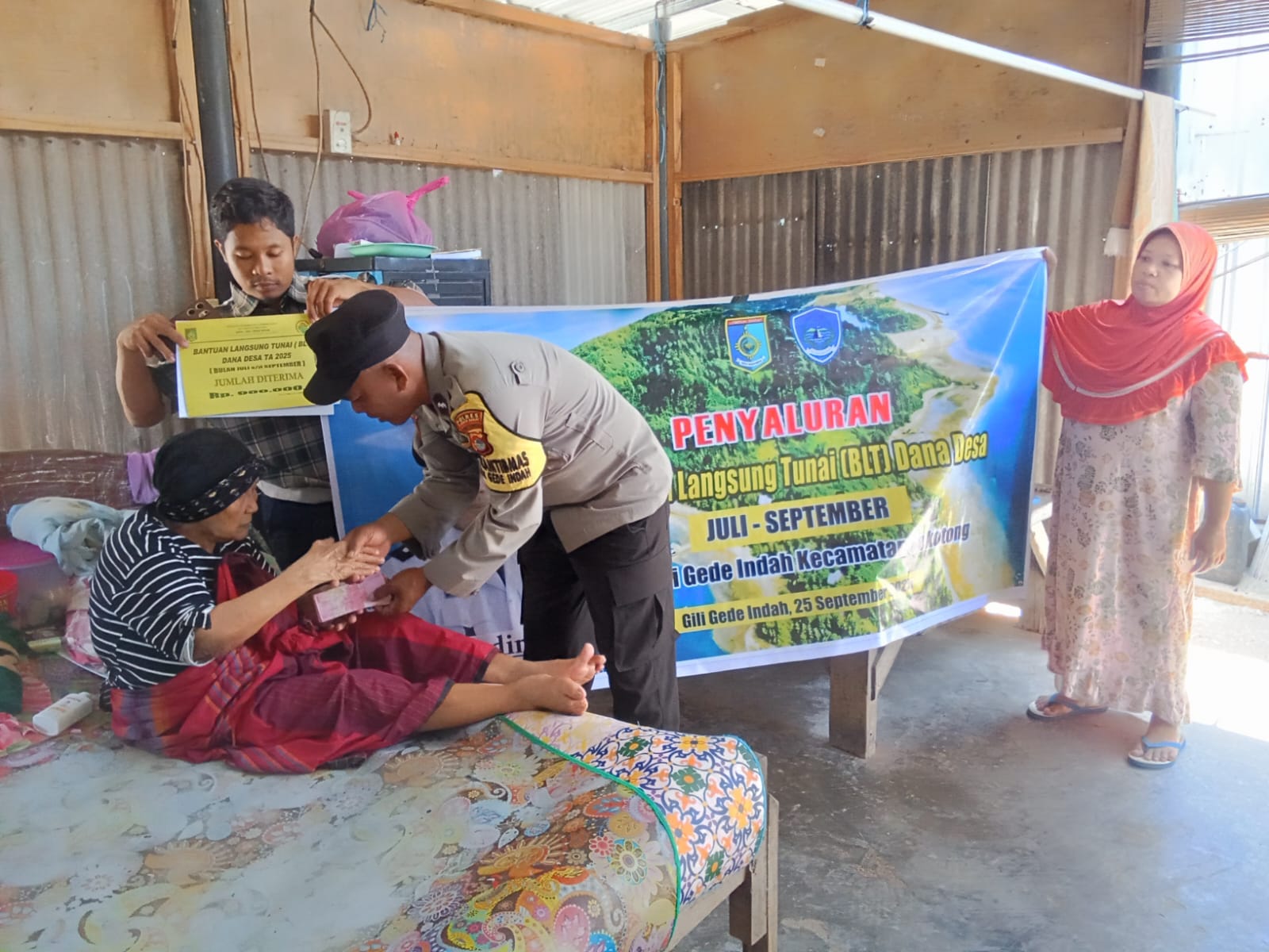 Desa Gili Gede Indah Salurkan BLT Dana Desa Tahap III Rp900 Ribu per KPM