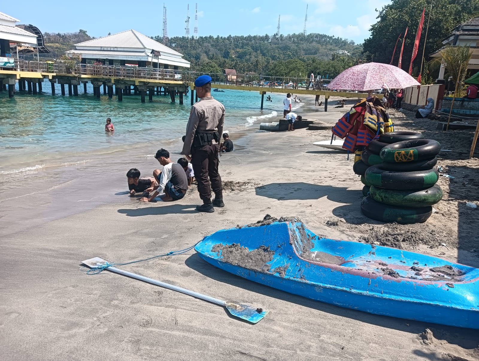 Cuaca Tak Menentu, Satpolairud Lombok Barat Intensifkan Patroli di Senggigi
