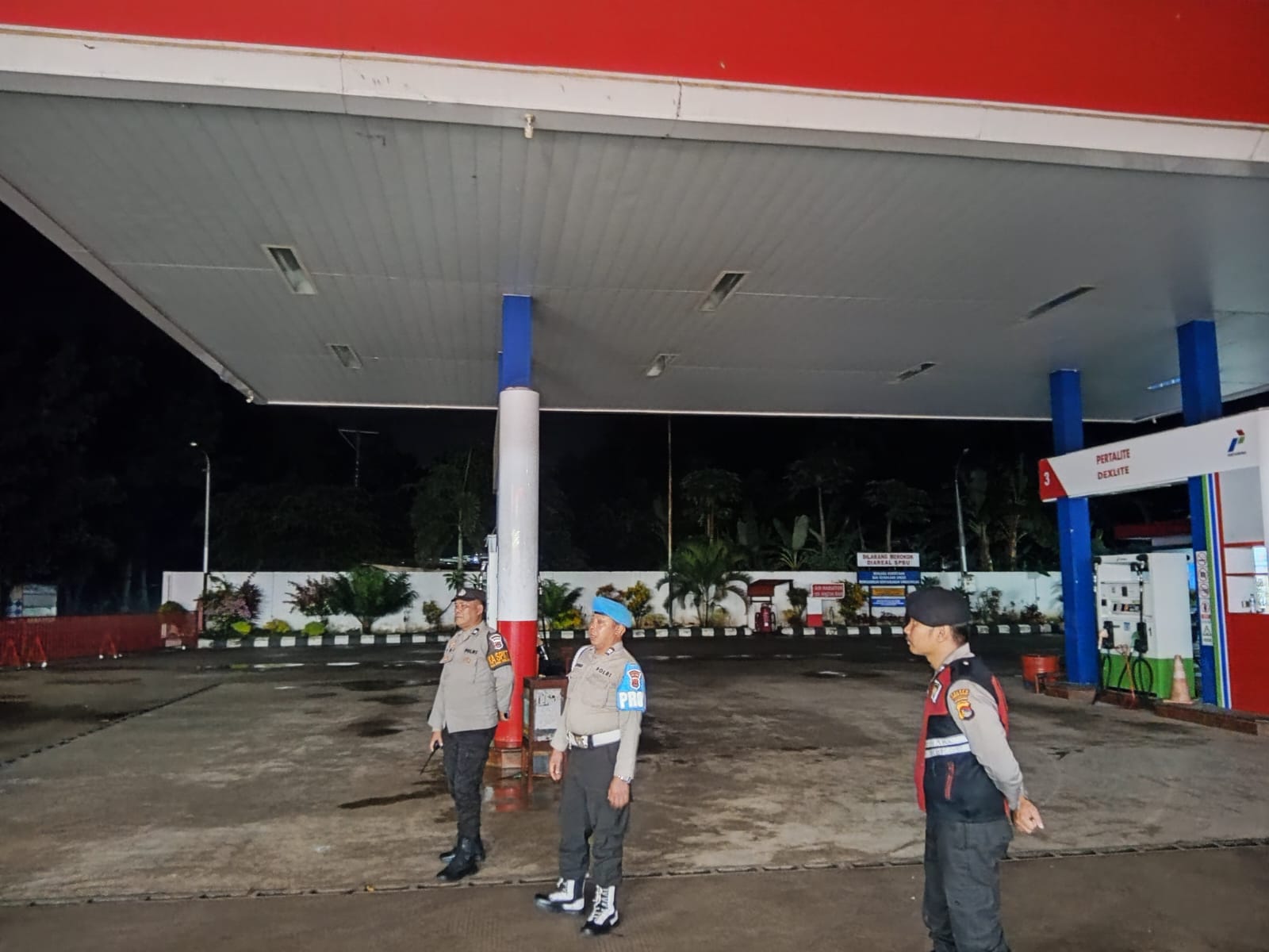 Polsek Sekotong Intensifkan Patroli Blue Light di SPBU Sayong Cendi Manik