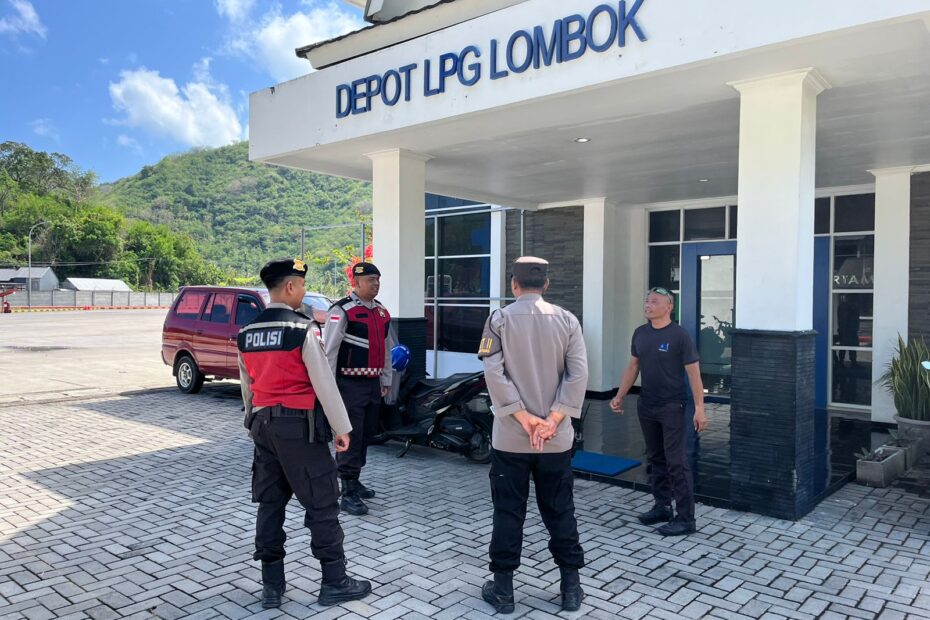 Polsek Sekotong Intensifkan Patroli Dialogis di Depot LPG Desa Sekotong Barat
