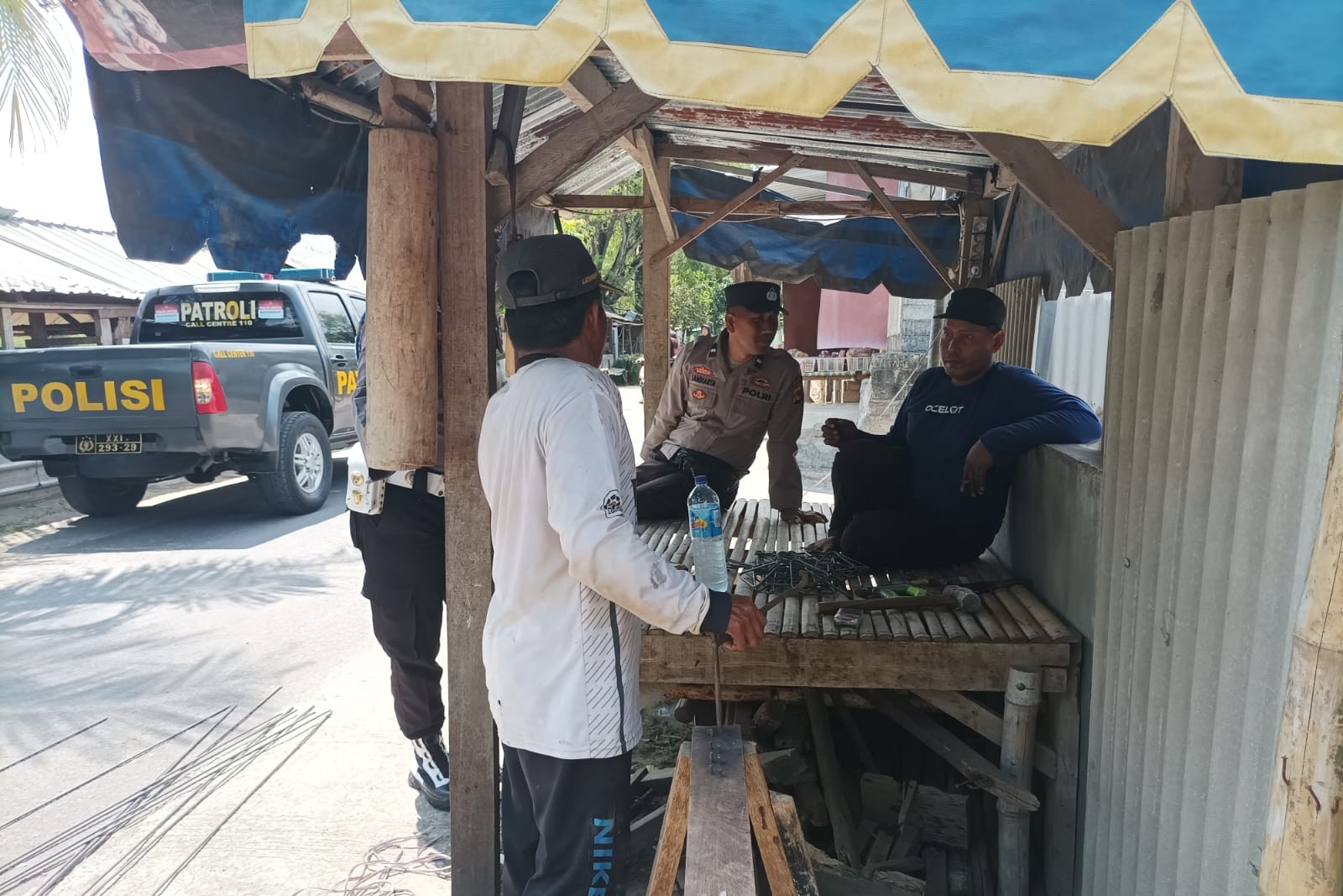 Polsek Lembar Intensifkan Patroli Dialogis di Dusun Teluk Waru
