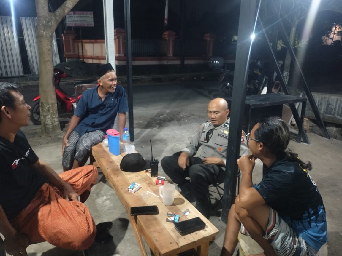 Bhabinkamtibmas Kuripan Utara Ajak Warga Aktifkan Kembali Siskamling untuk Keamanan Desa