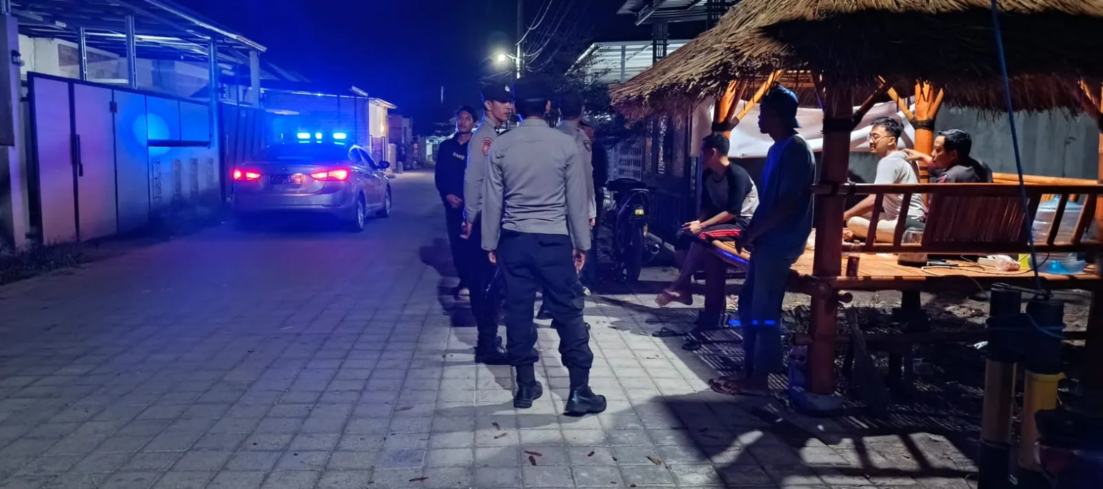 Polsek Labuapi Perkuat Patroli Malam di Desa Perampuan dan Sekitarnya