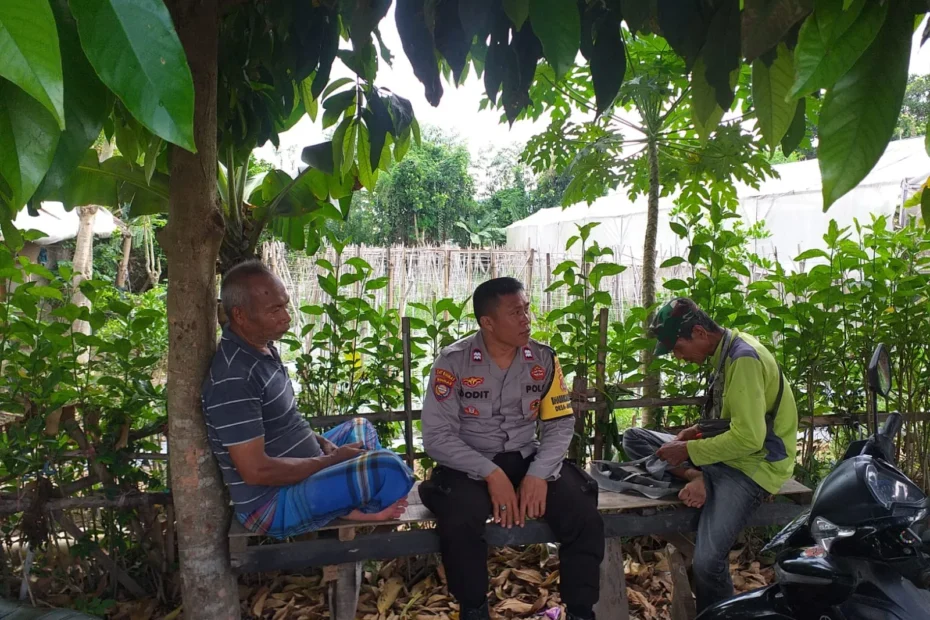 Bhabinkamtibmas Jagaraga Dukung Kemandirian Pangan Warga Melalui Edukasi dan Pendampingan