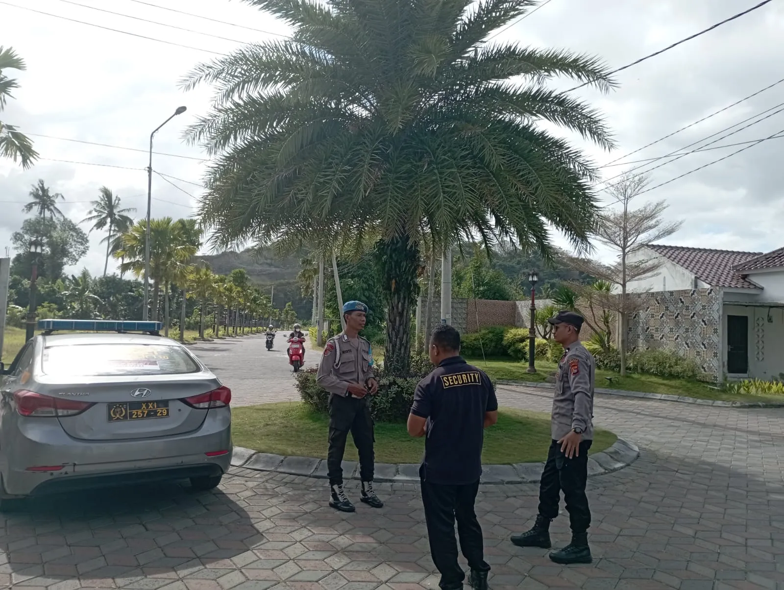 Polsek Labuapi Intensifkan Patroli Dialogis di Telagawaru dan Sekitarnya
