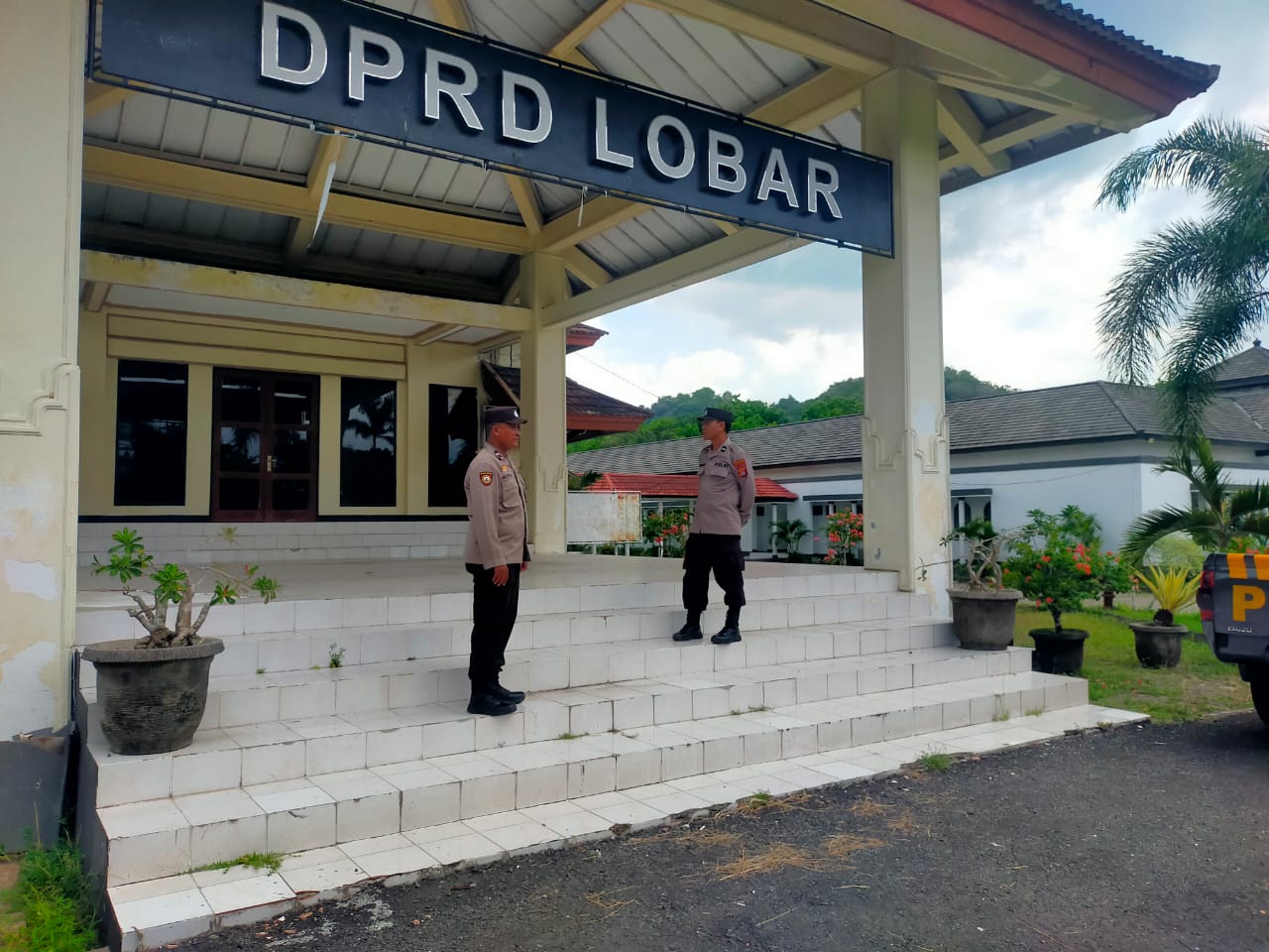 Polsek Gerung Perkuat Sinergi Keamanan di Objek Vital dan Area Wisata