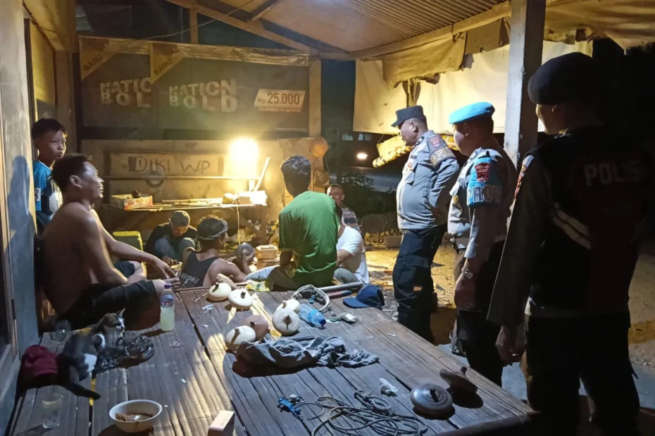 Patroli Malam Polsek Sekotong, Warga Merasa Lebih Aman