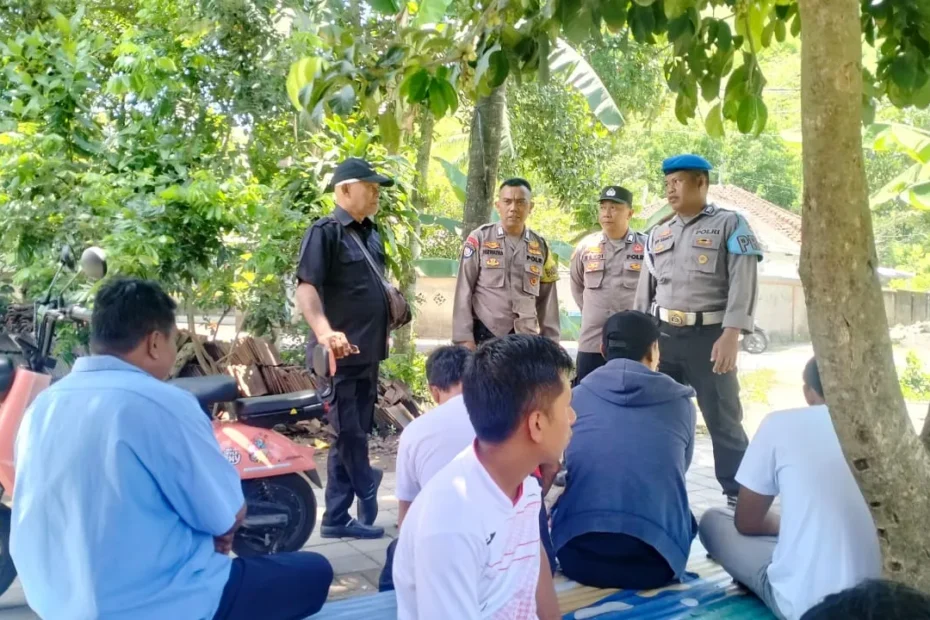 Dialogis Bersama Warga, Polsek Lembar Perkuat Kamtibmas