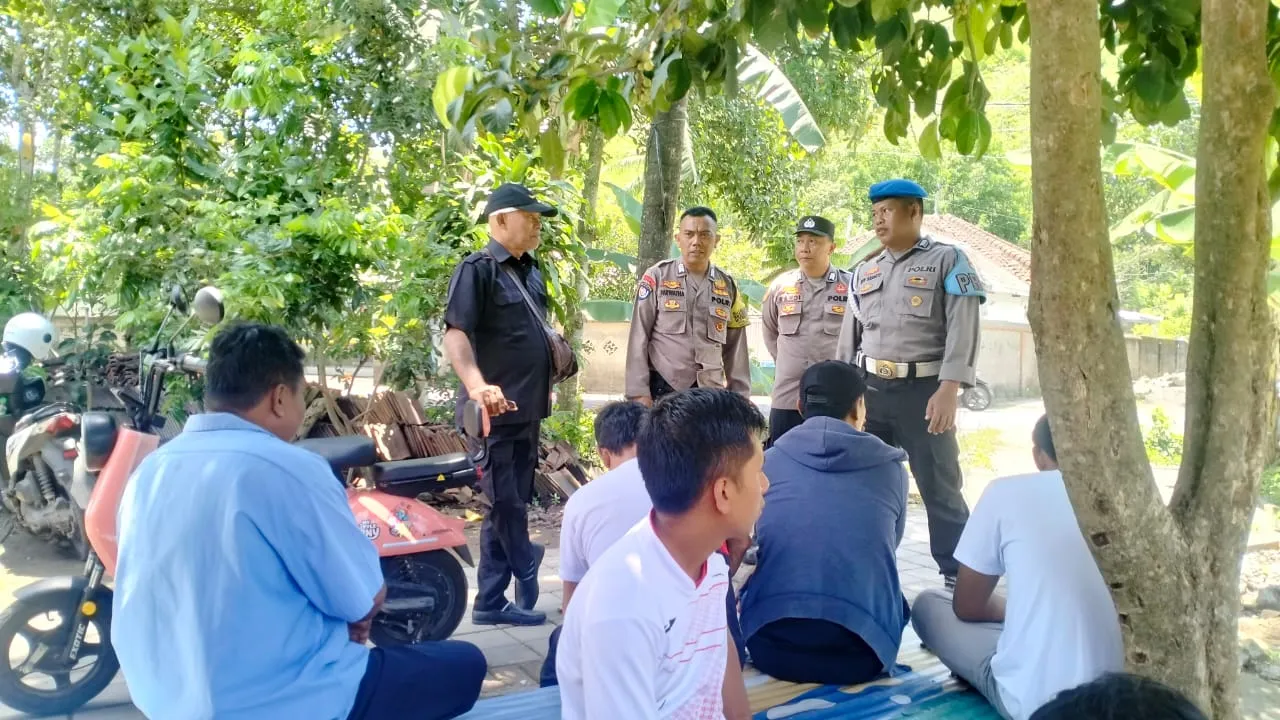 Dialogis Bersama Warga, Polsek Lembar Perkuat Kamtibmas