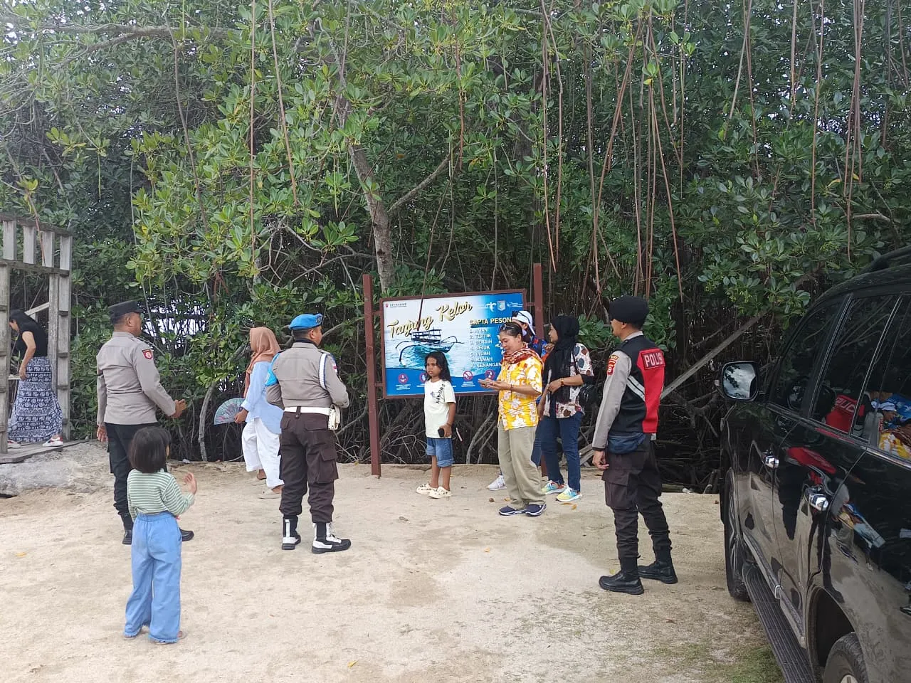 Cegah 3C dan Cuaca Ekstrem, Polsek Sekotong Jaga Kondusivitas Wisata Pesisir