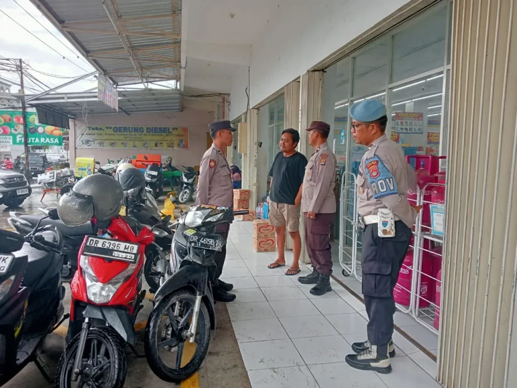 Polsek Gerung Intensifkan Patroli Rutin, Wujudkan Kamtibmas Kondusif di Lombok Barat