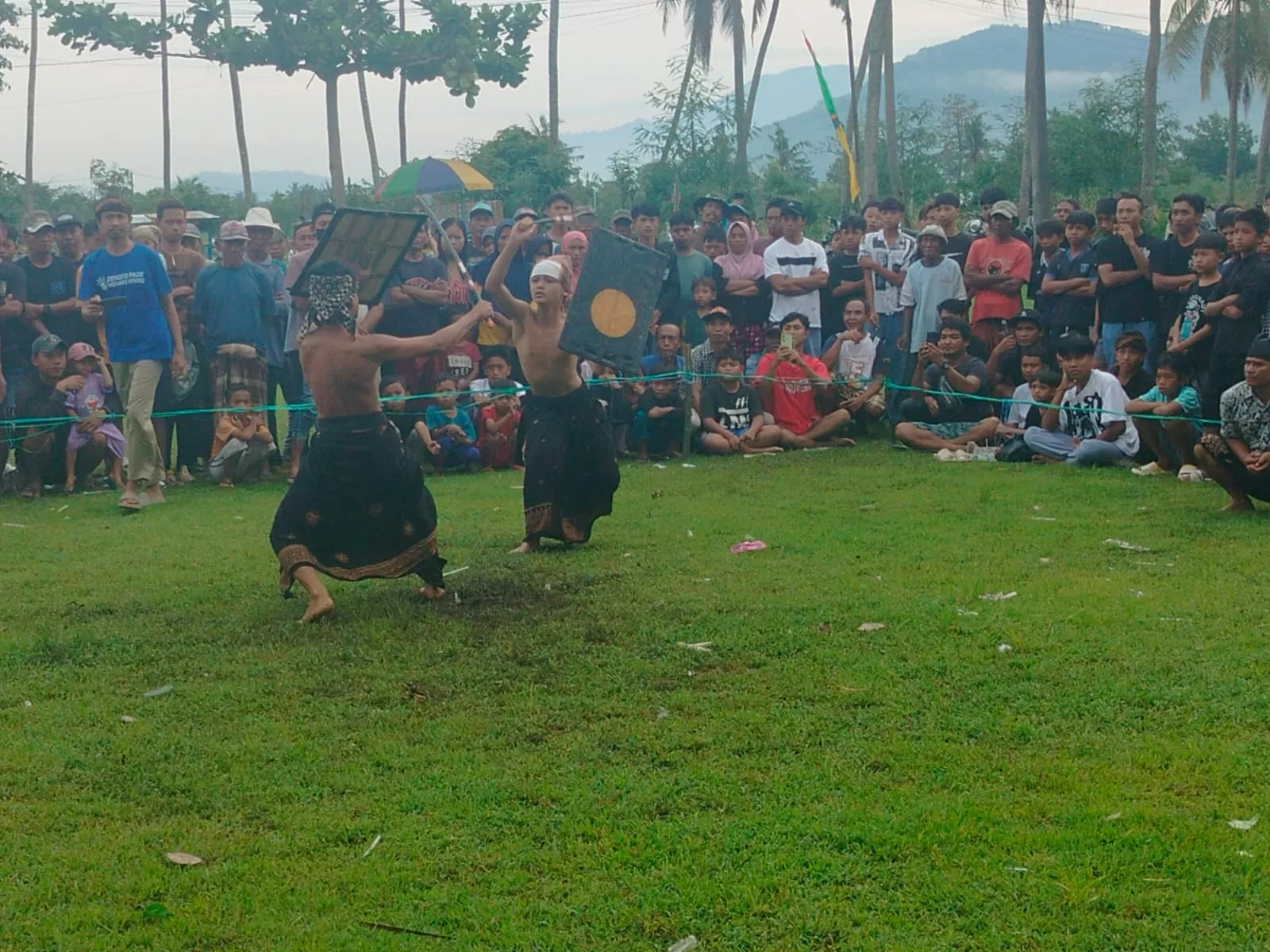 Peresean Kuripan Tradisi yang Satukan Warga Lombok Barat