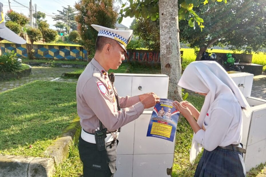 Operasi Zebra Rinjani 2025, Polres Lobar Kampanyekan Keselamatan Jalan ke Wali Murid dan Siswa