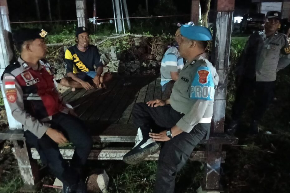 Cegah 3C Dini Hari, Polsek Sekotong Patroli Dialogis di Pesisir Mas