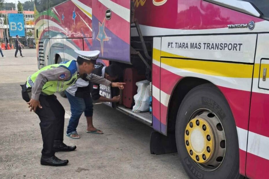 Kondisi Terkini Pelabuhan Lembar Jelang Libur Natal 2025