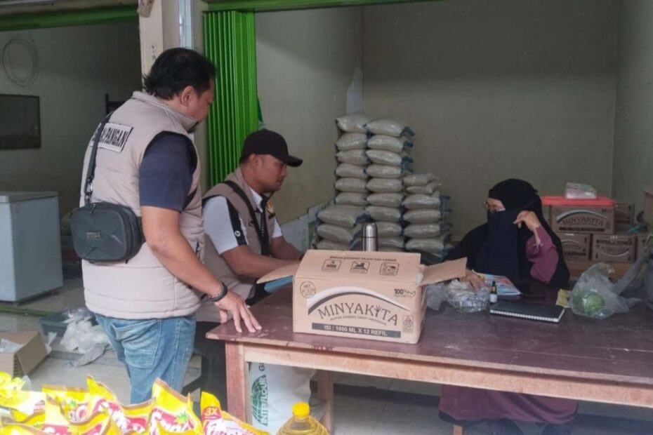 Polres Lombok Barat Sidak Harga Beras di Pasar Gerung