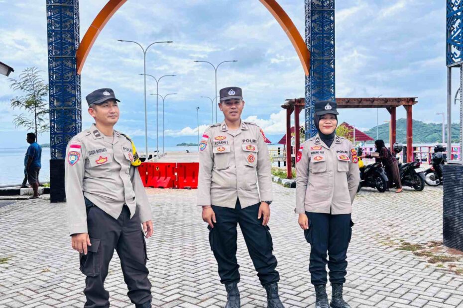 Libur Tahun Baru 2026: Polisi Siaga di Wisata Sekotong