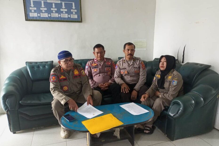 Binkorwas Sat Binmas Polres Lobar Sambangi Satpol PP