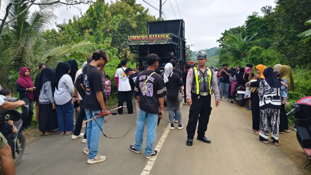 Kawal Budaya Sasak, Polsek Sekotong Amankan Nyongkolan di Pelangan